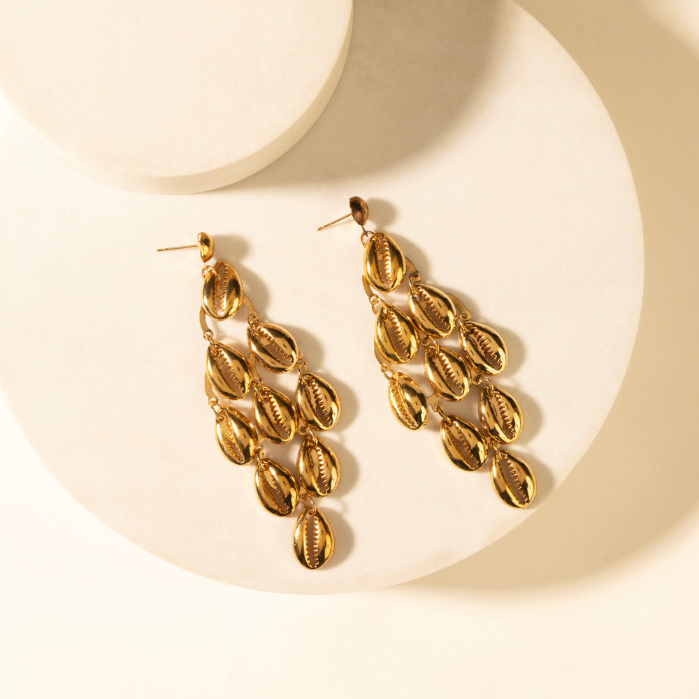Myra Shell summit earrings in Desert tide danglers