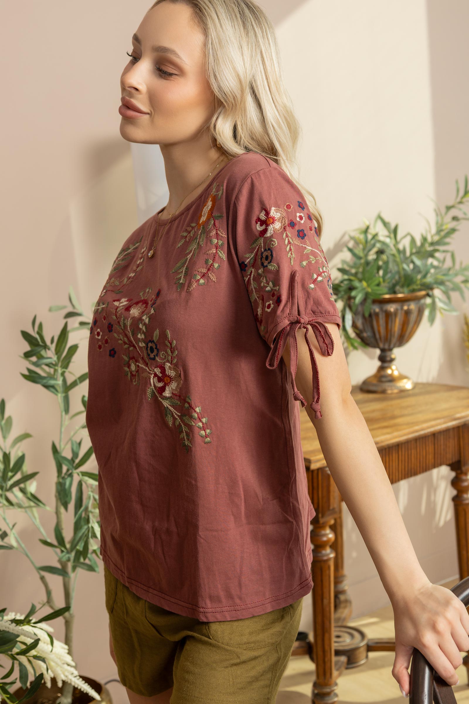 Galuim TOP & SHIRTS
