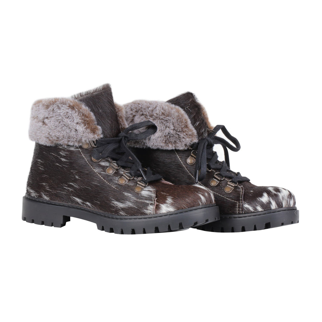 Turbulent Boots