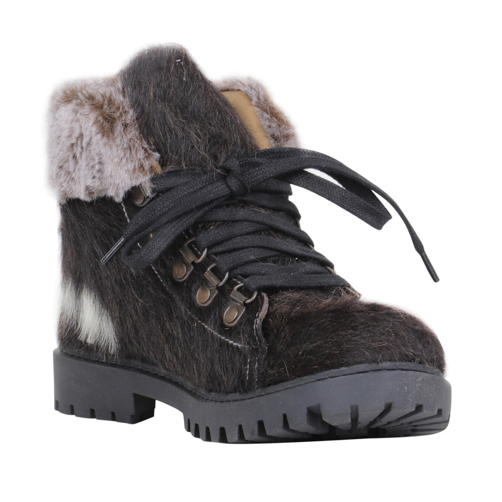 Turbulent Boots