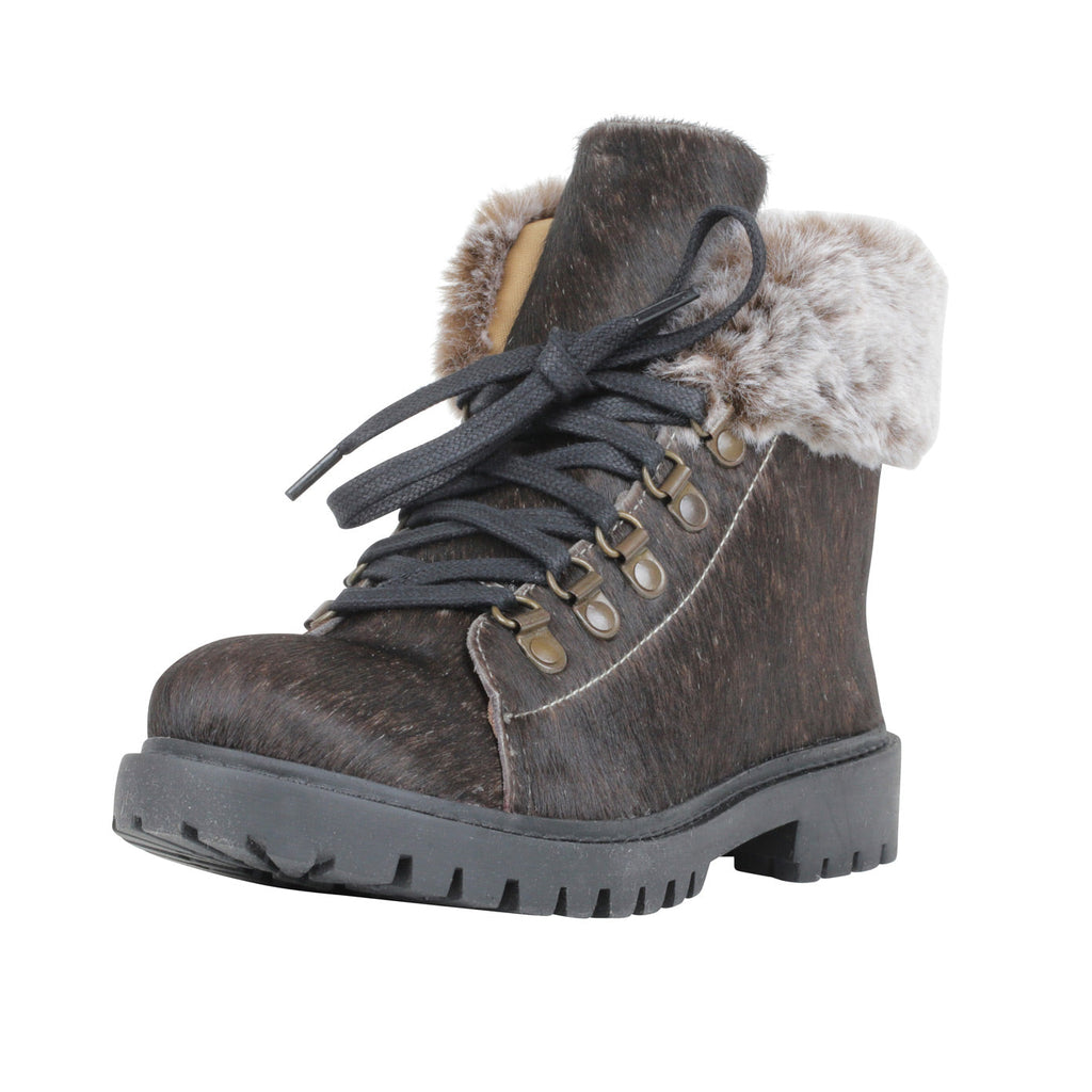 Turbulent Boots