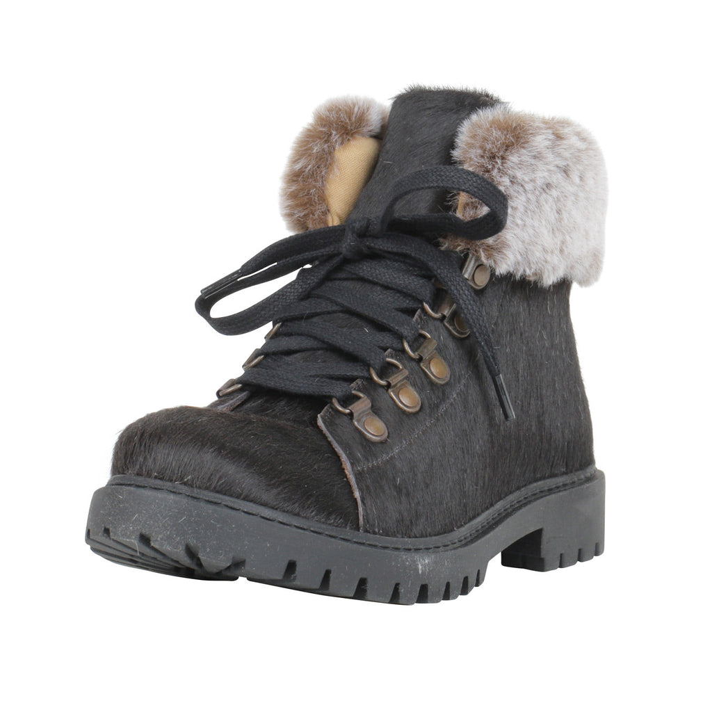 Turbulent Boots